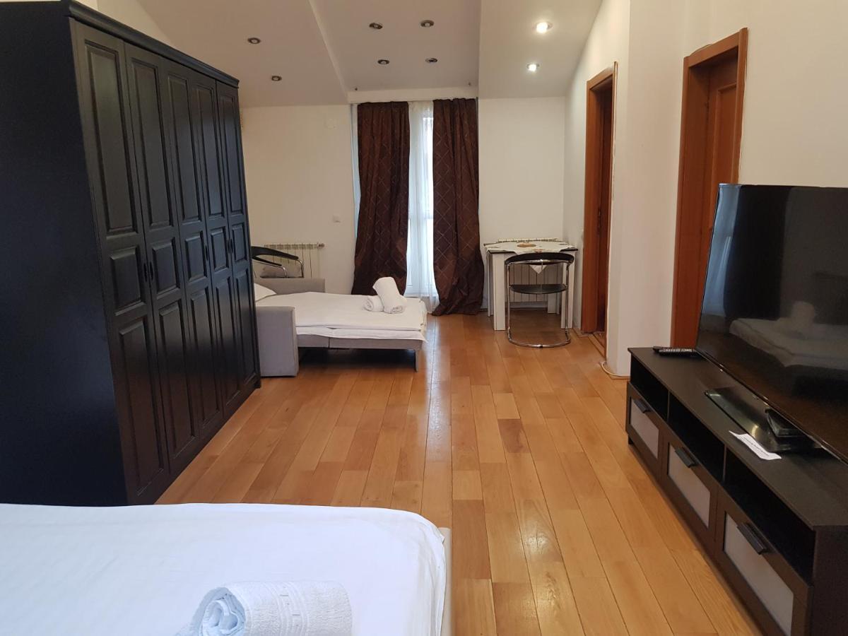 Mega Mall Monza National Arena Apartment Bukarest Exterior foto