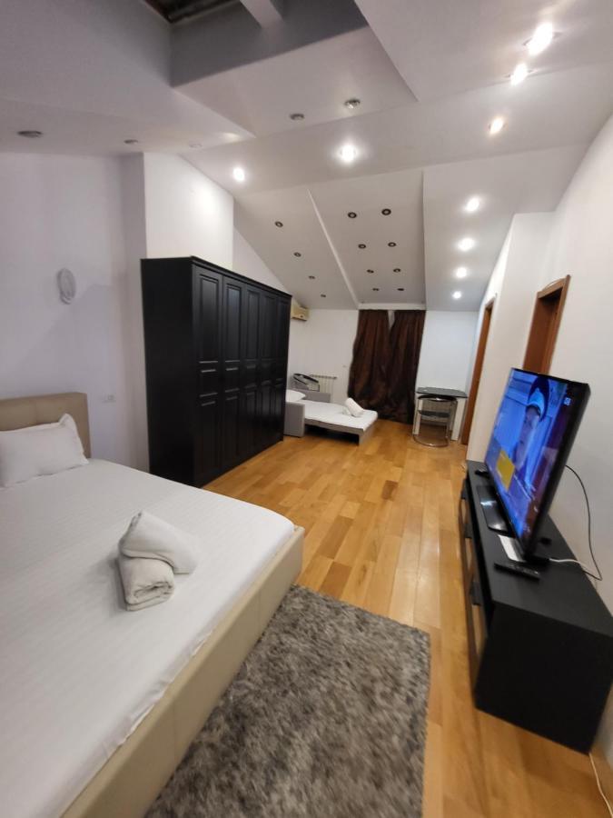 Mega Mall Monza National Arena Apartment Bukarest Exterior foto